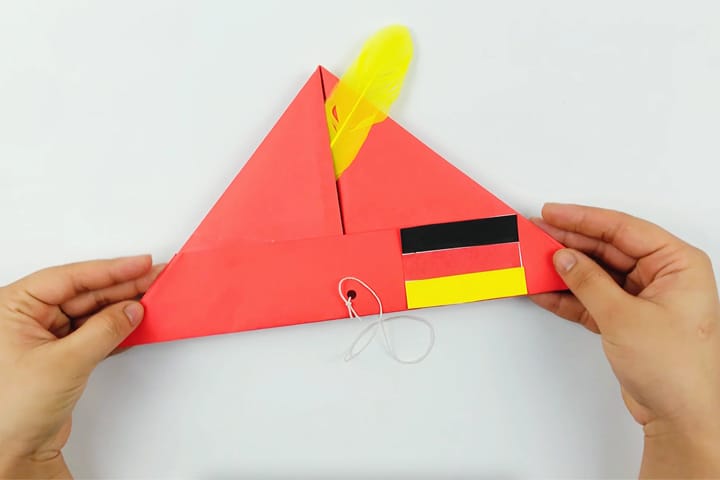 Kids Club – Bavarian Hat Making